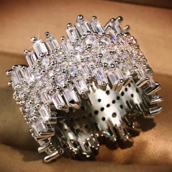 18K white gold plated shiny ring - Picture 1 of 7